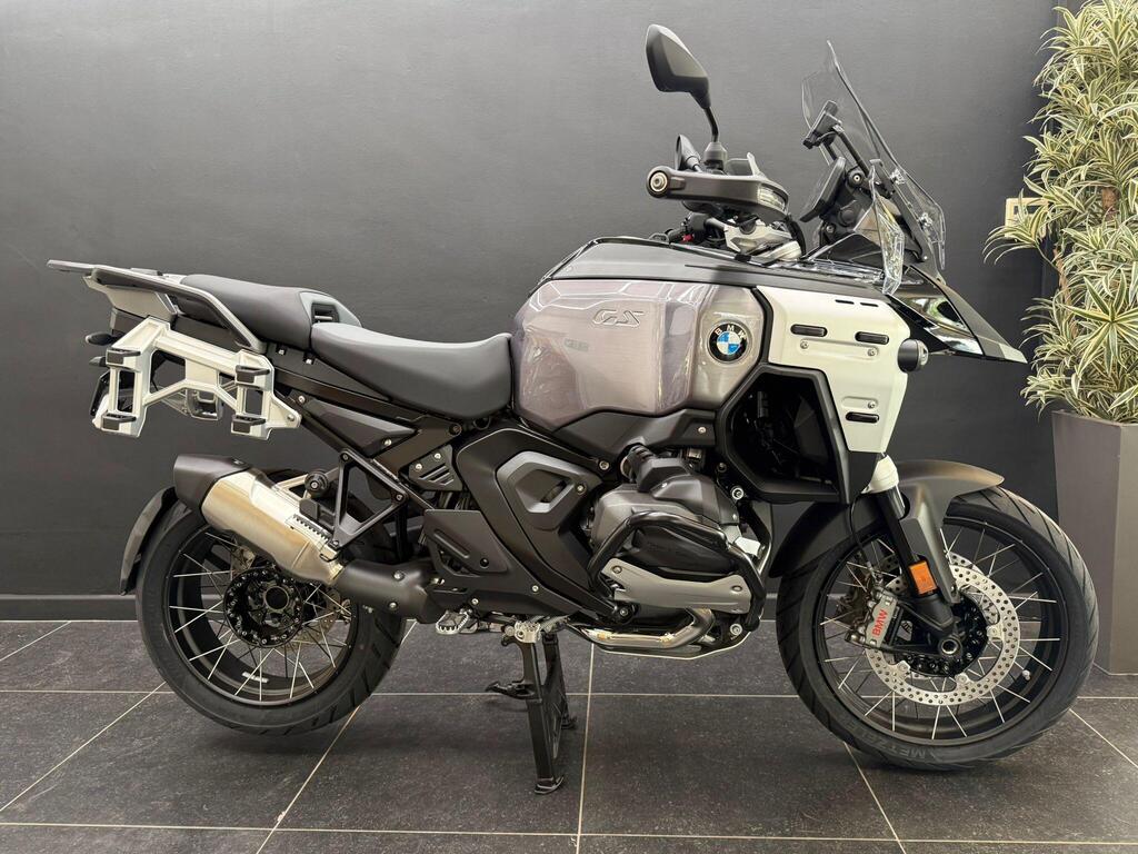 BMW R 1300 GS, photograph 8 of 25