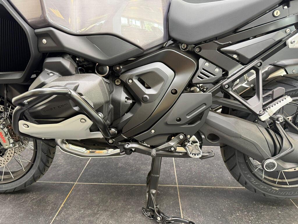 BMW R 1300 GS, photograph 2 of 25