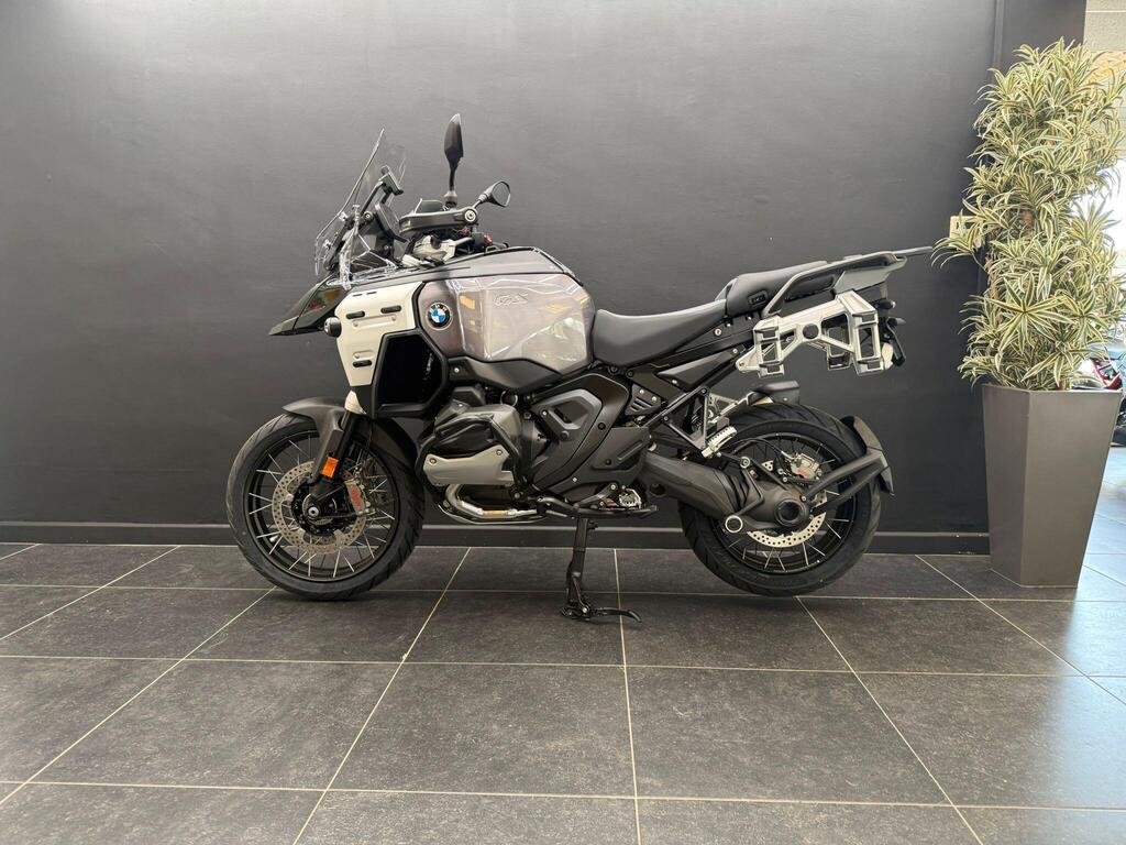 BMW R 1300 GS, photograph 11 of 25