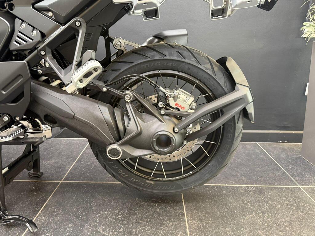 BMW R 1300 GS, photograph 14 of 25