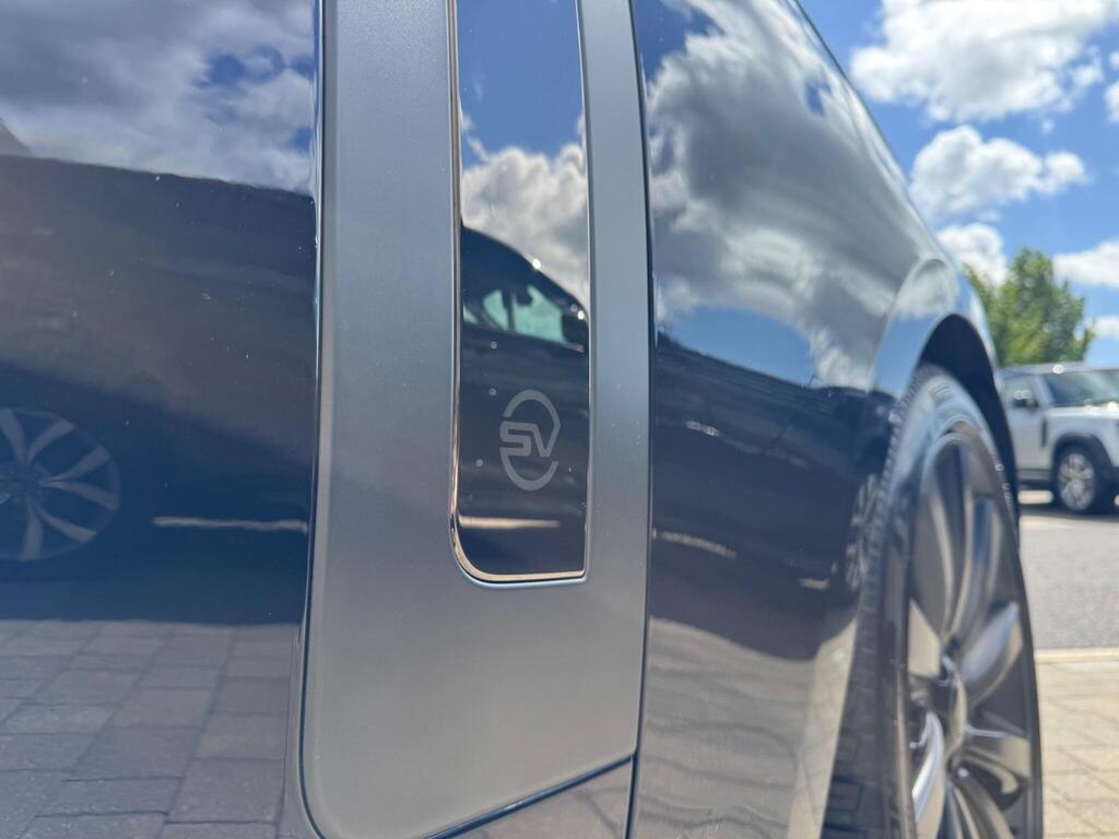 Land Rover Range Rover HSE, photograph 15 of 30