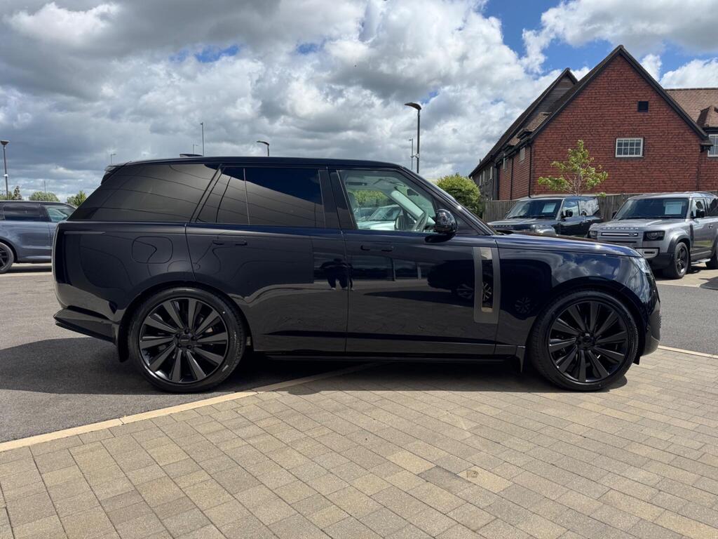 Land Rover Range Rover HSE, photograph 8 of 30