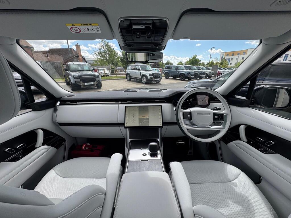 Land Rover Range Rover HSE, photograph 17 of 30