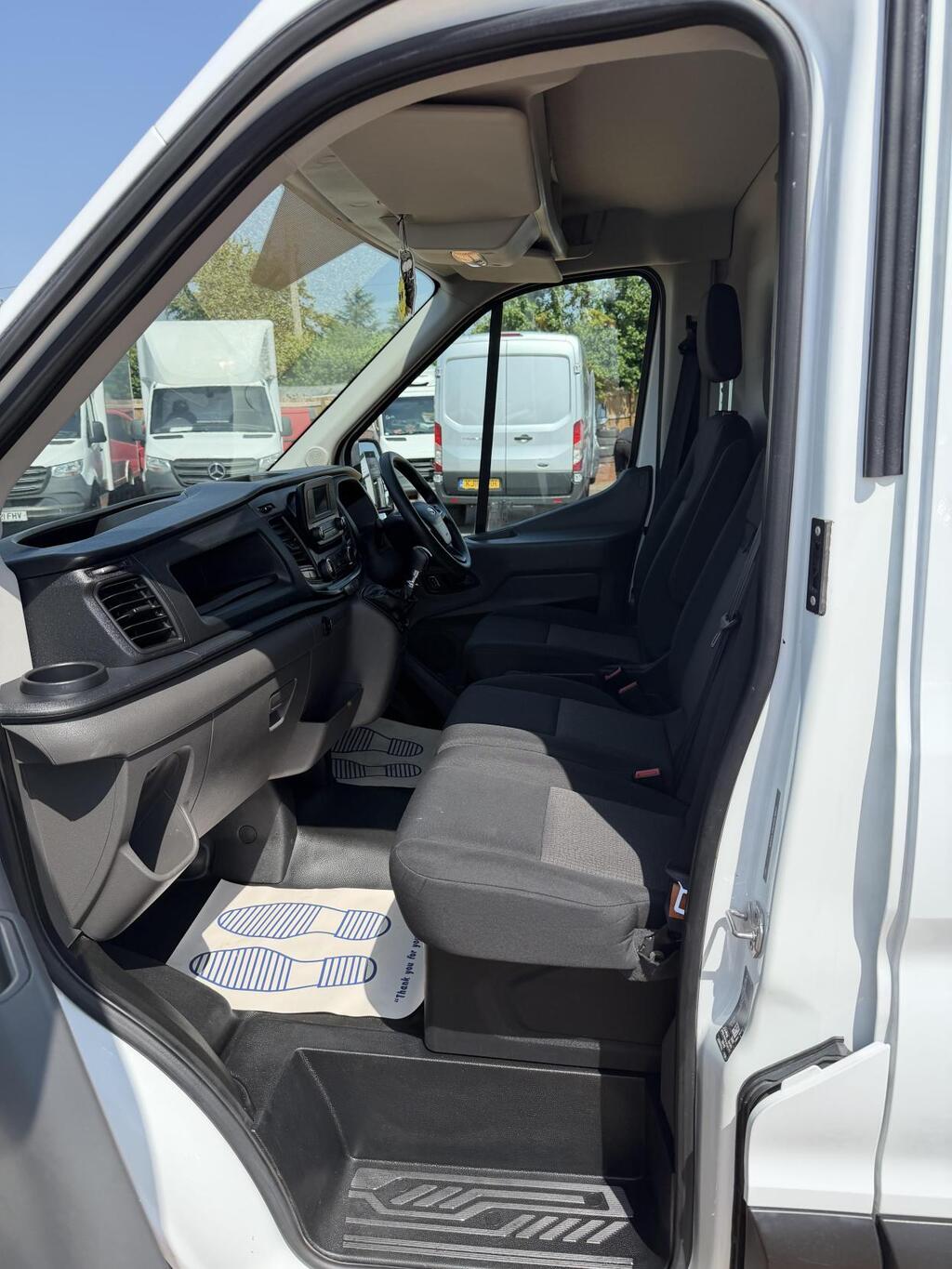 Ford Transit, photograph 13 of 21