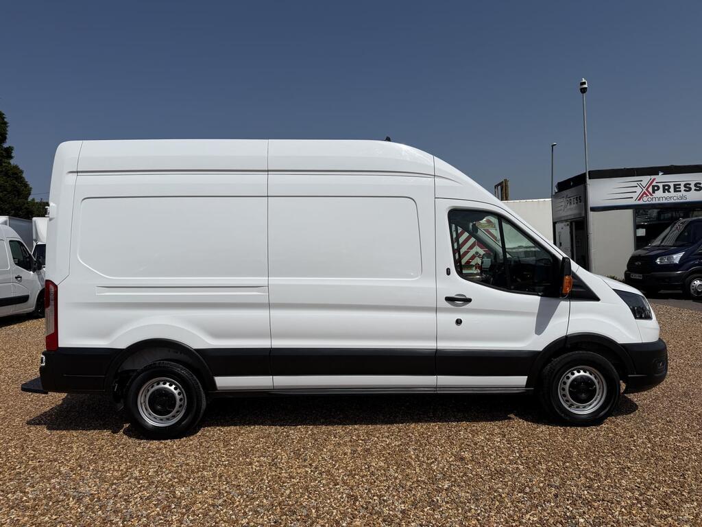 Ford Transit, photograph 4 of 21