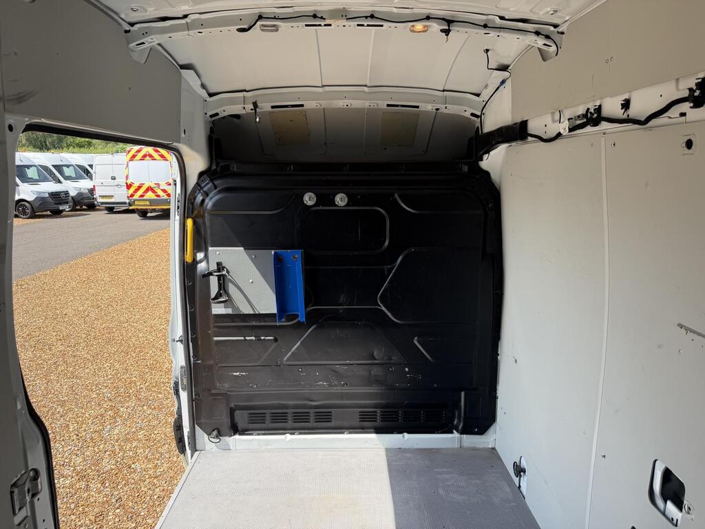 Ford Transit, photograph 20 of 21