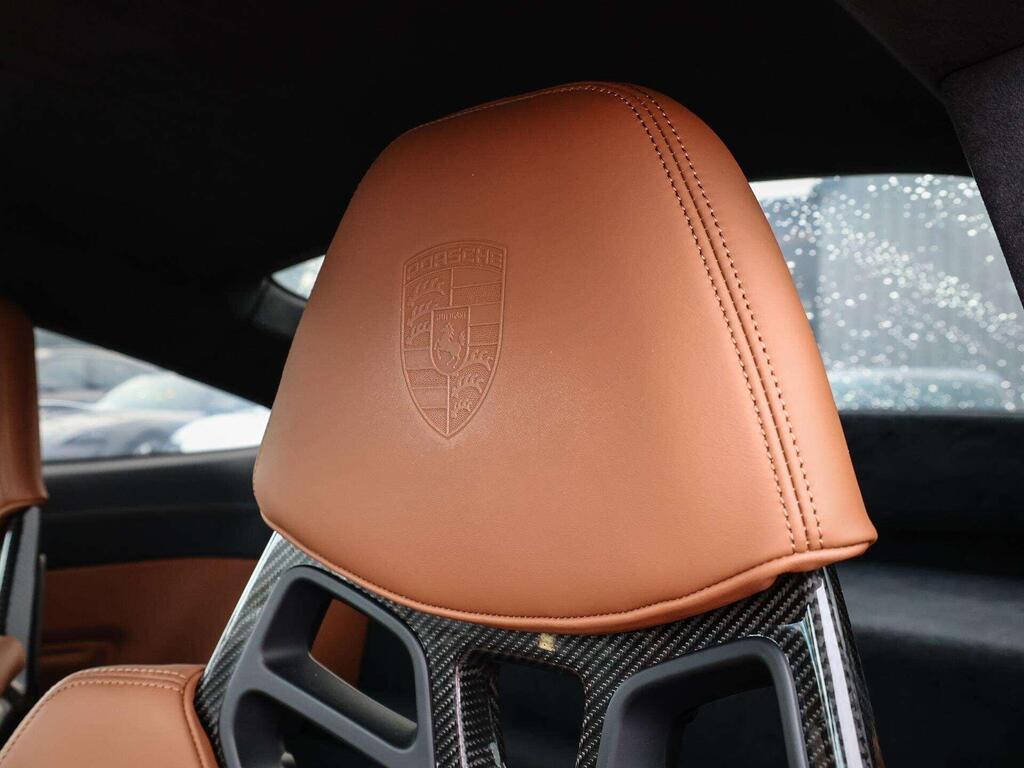 Porsche 911 992 GT3, photograph 14 of 30