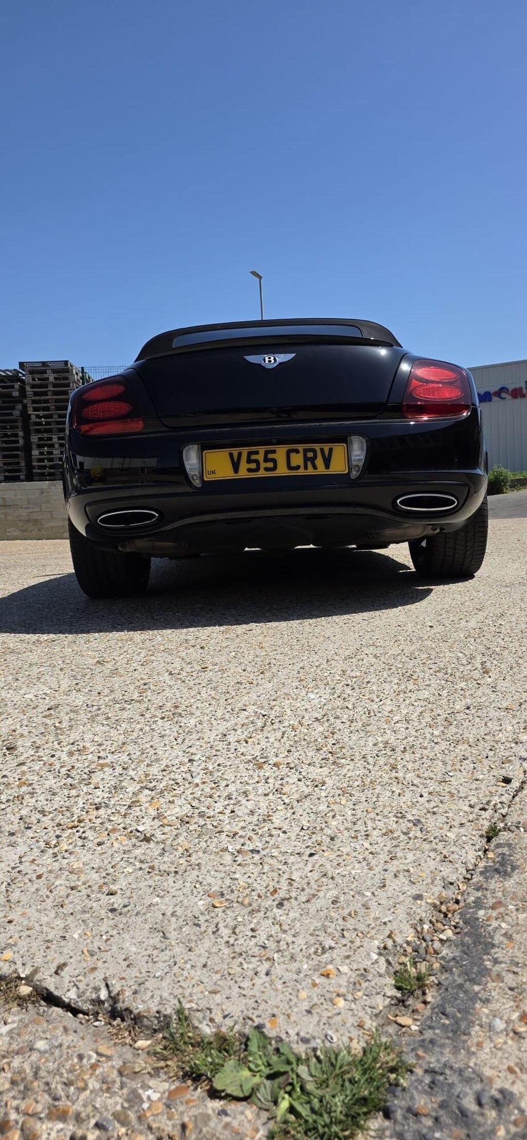 Bentley Continental GTC, photograph 3 of 8