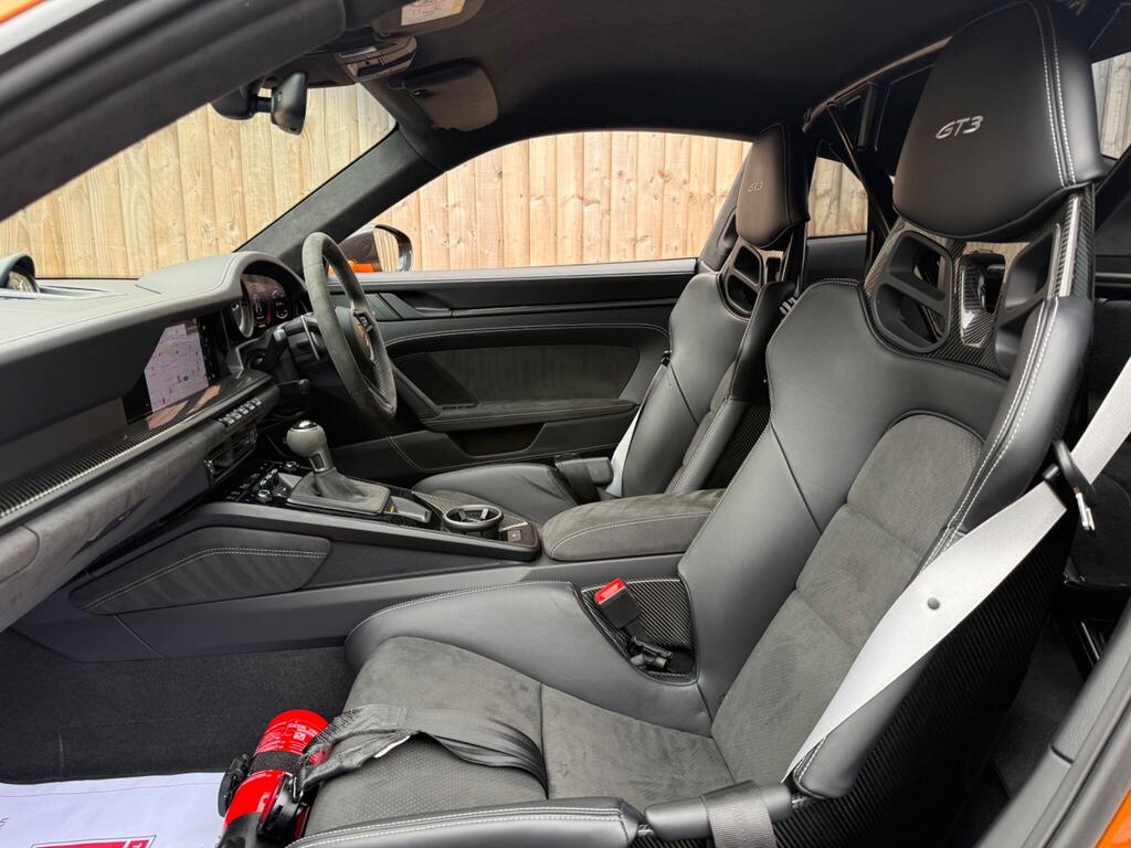 Porsche 911 992 GT3, photograph 12 of 14