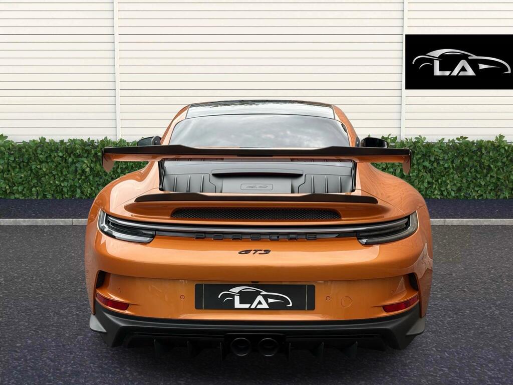 Porsche 911 992 GT3, photograph 6 of 14
