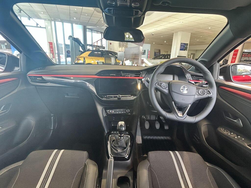 Vauxhall Corsa Turbo, photograph 7 of 30