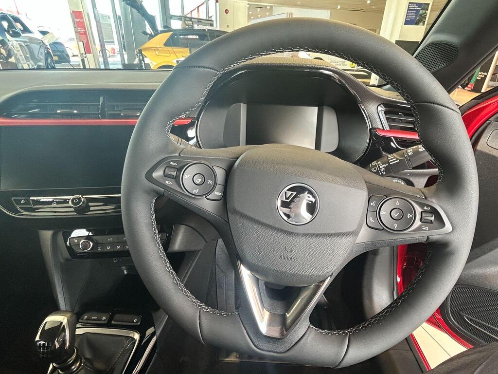 Vauxhall Corsa Turbo, photograph 25 of 30