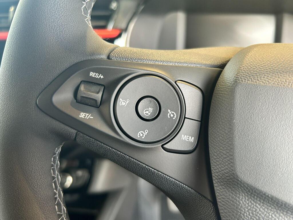 Vauxhall Corsa Turbo, photograph 16 of 30