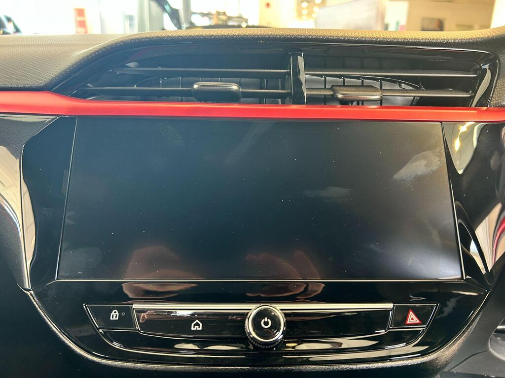 Vauxhall Corsa Turbo, photograph 22 of 30