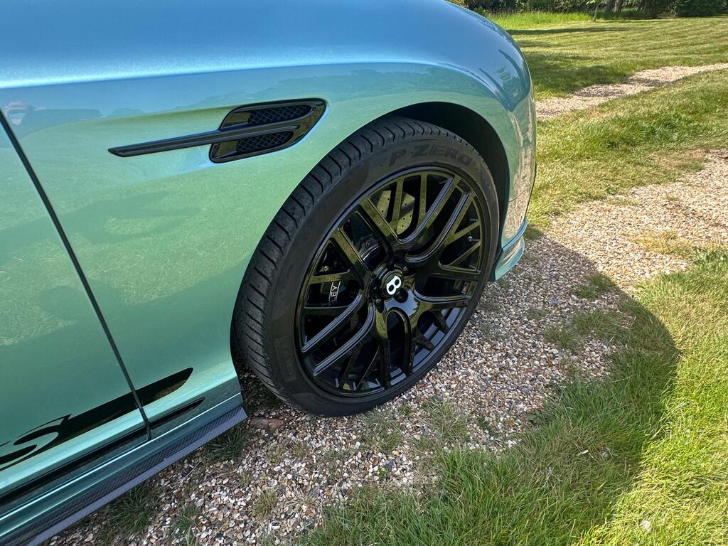 Bentley Continental GTC Speed, photograph 28 of 30