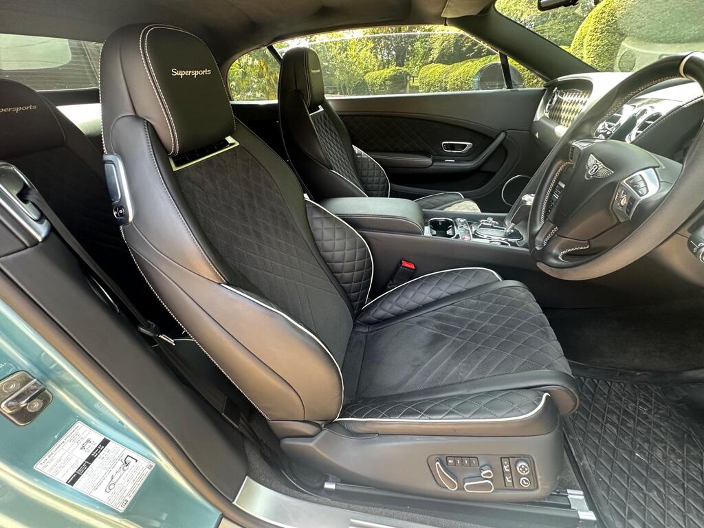 Bentley Continental GTC Speed, photograph 17 of 30