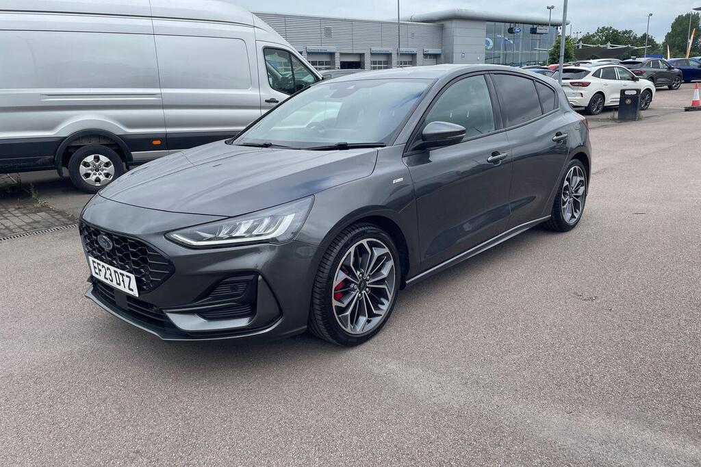Ford Focus LX, photograph 26 of 29
