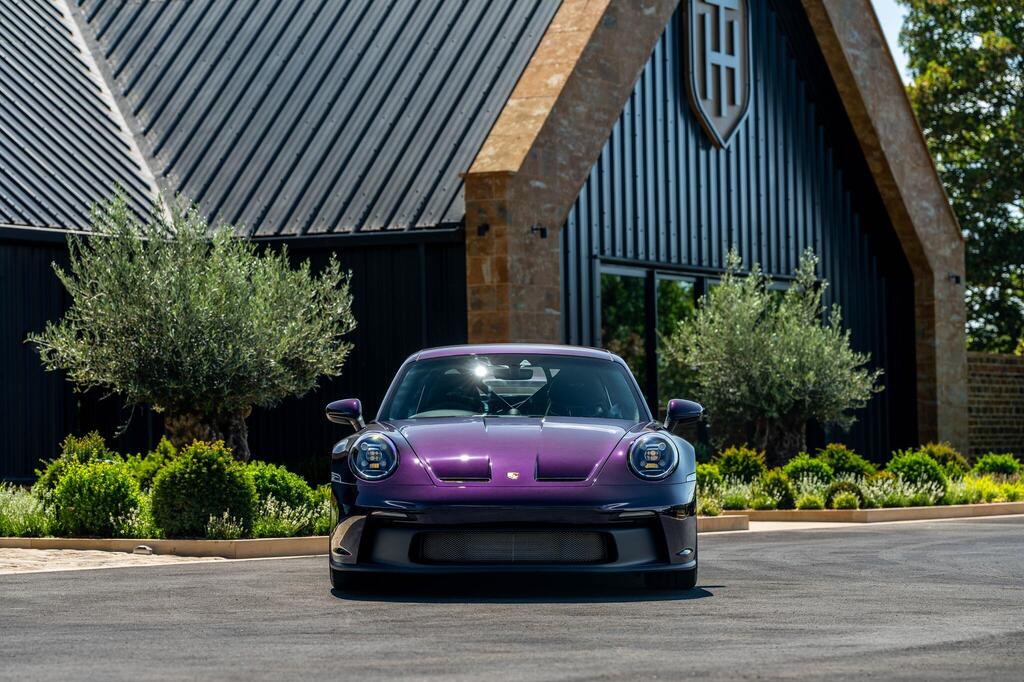 Porsche 911 992 GT3, photograph 2 of 26