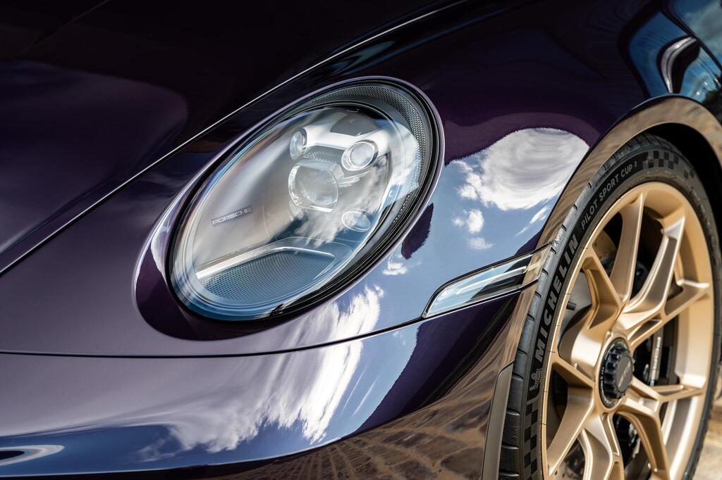 Porsche 911 992 GT3, photograph 22 of 26