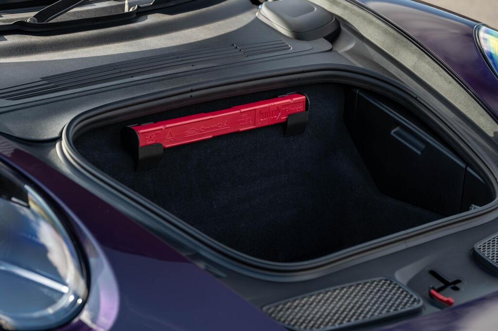 Porsche 911 992 GT3, photograph 24 of 26