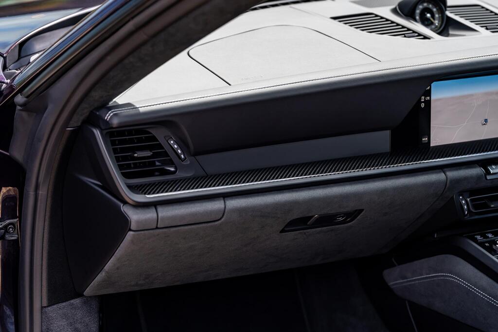 Porsche 911 992 GT3, photograph 10 of 26