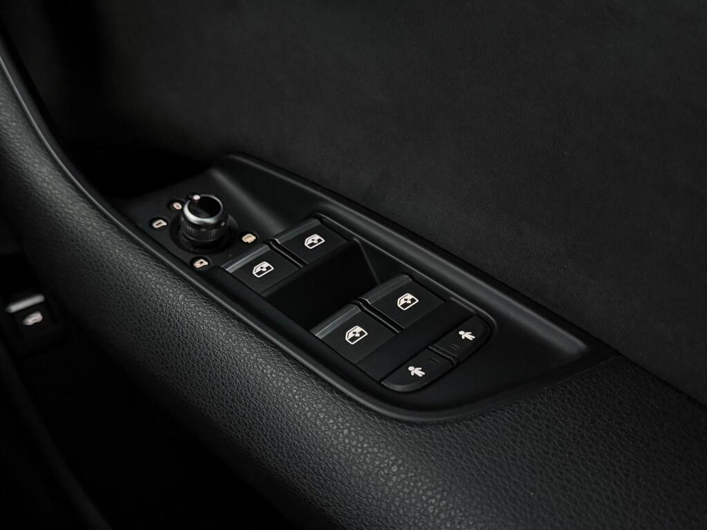 Audi Q7 S line, photograph 11 of 28