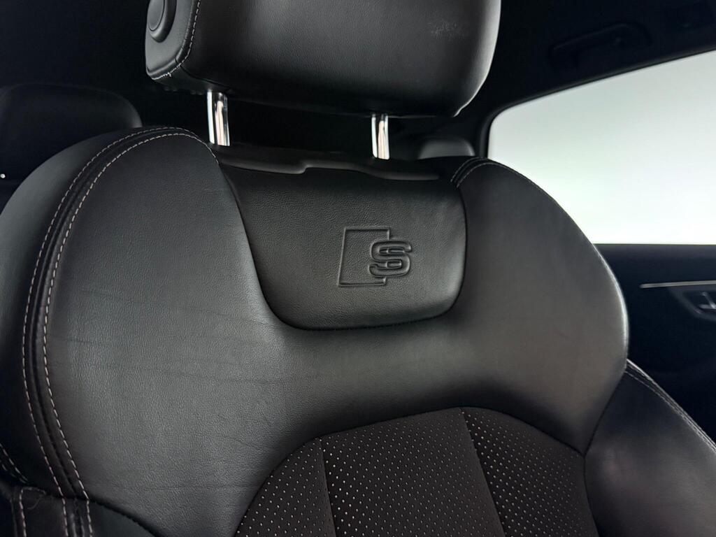 Audi Q7 S line, photograph 14 of 28