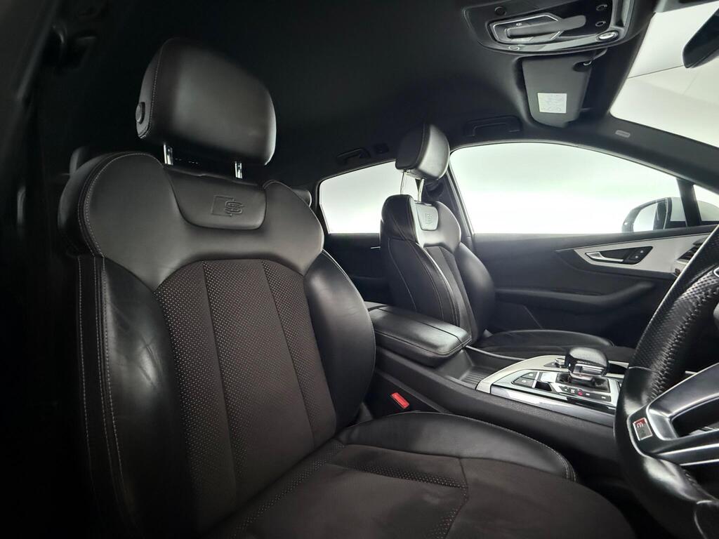 Audi Q7 S line, photograph 15 of 28