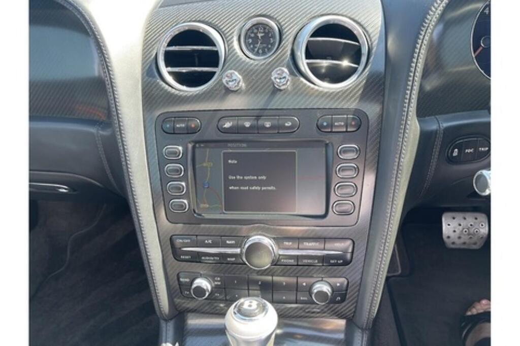 Bentley Continental GTC, photograph 23 of 26