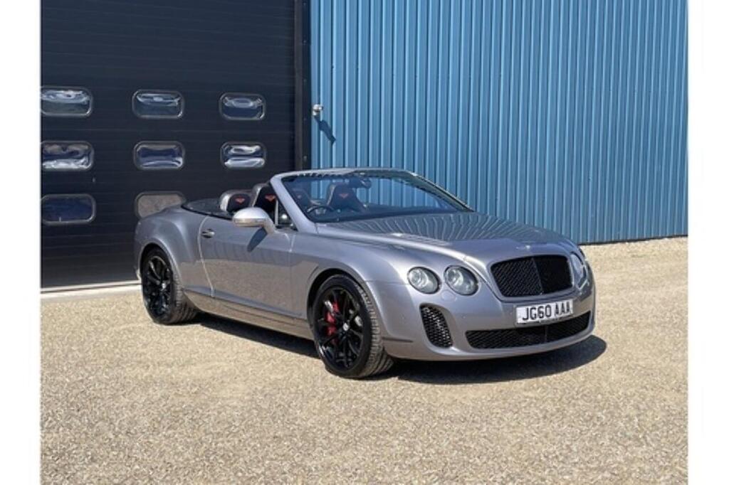 Bentley Continental GTC, photograph 3 of 26
