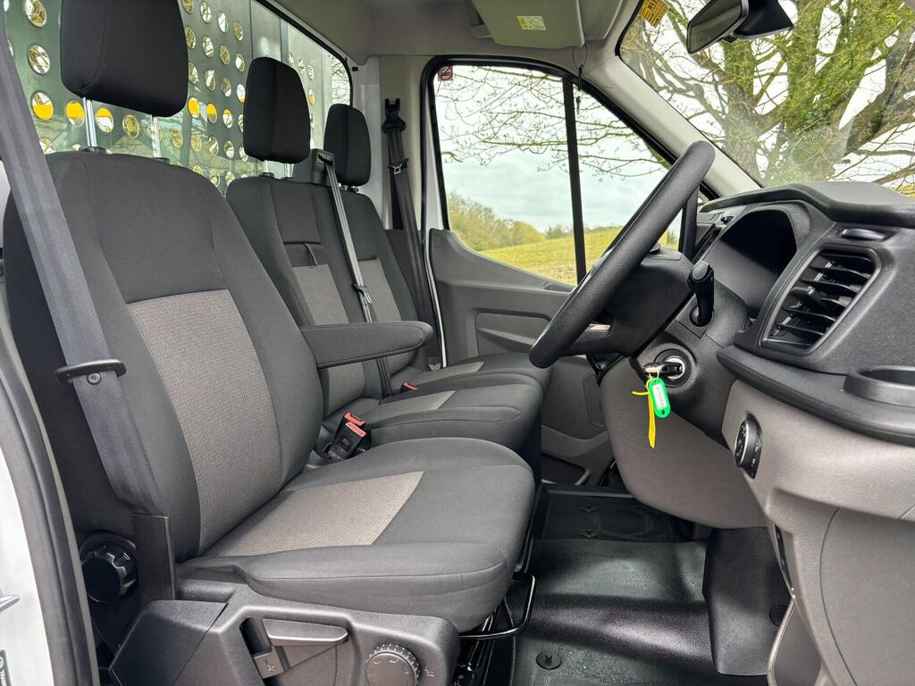 Ford Transit Custom, photograph 8 of 29