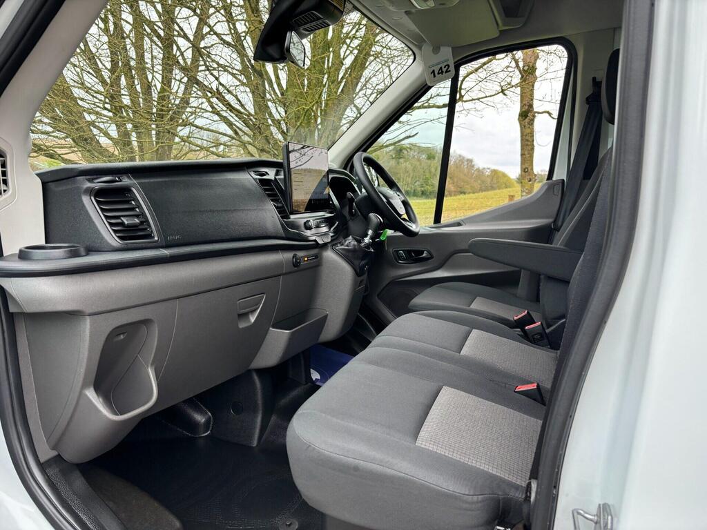 Ford Transit Custom, photograph 9 of 29