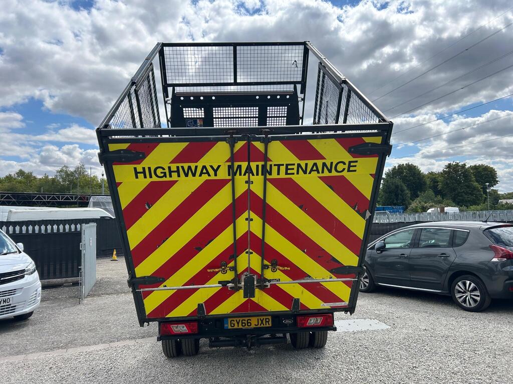 Ford Transit, photograph 10 of 19