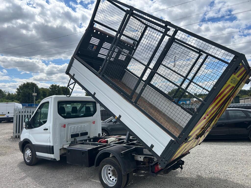 Ford Transit, photograph 5 of 19
