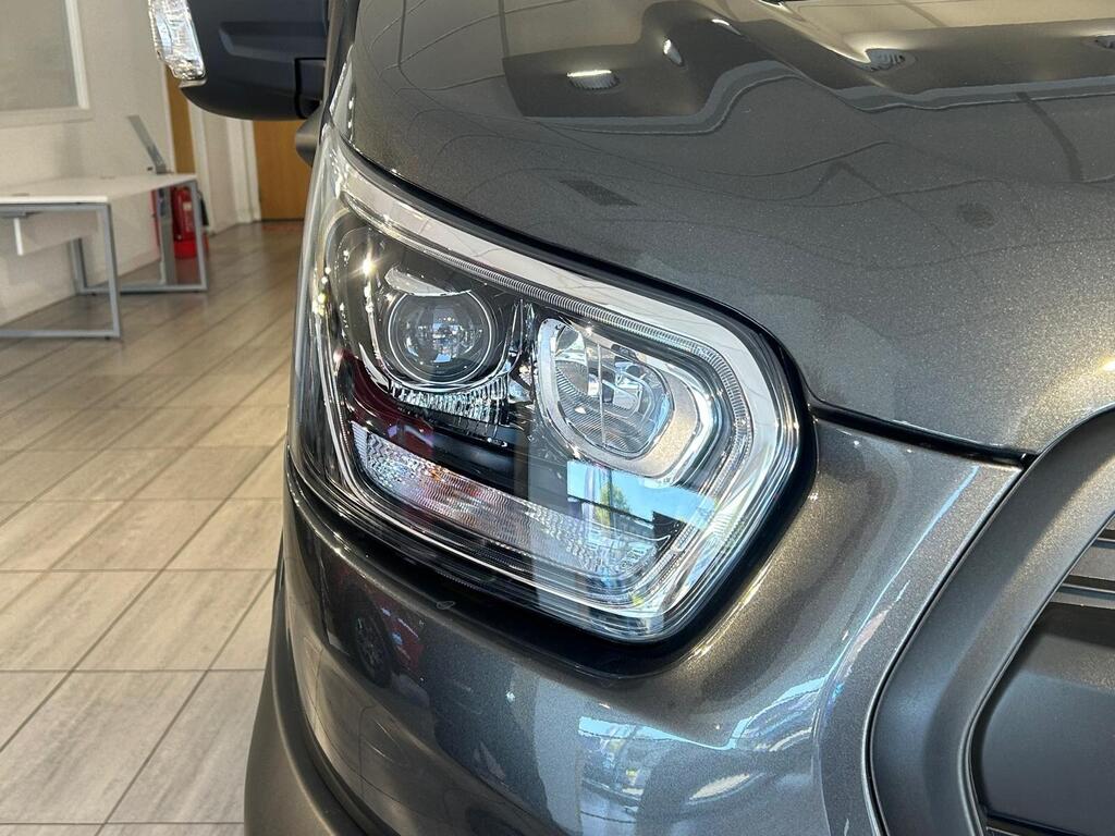 Ford Transit, photograph 20 of 29