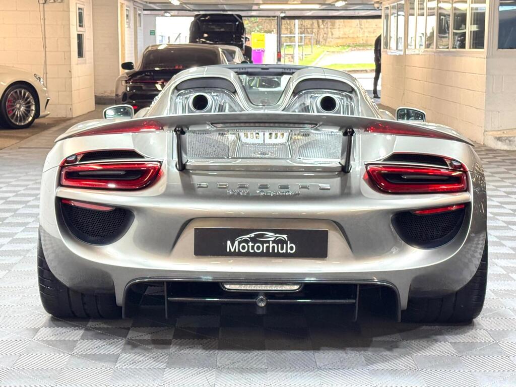 Porsche 918, photograph 7 of 22