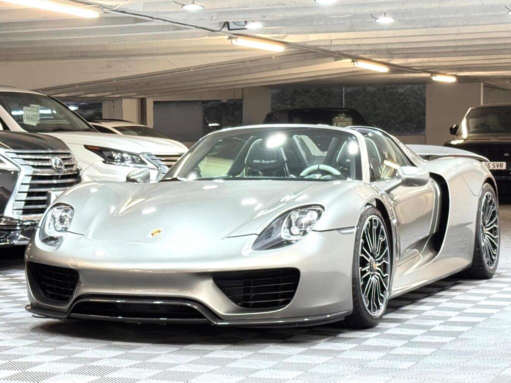 Porsche 918, photograph 3 of 22