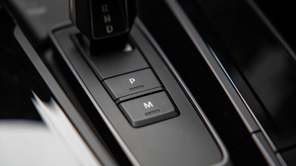 Porsche 911 992 4 GTS, photograph 12 of 30