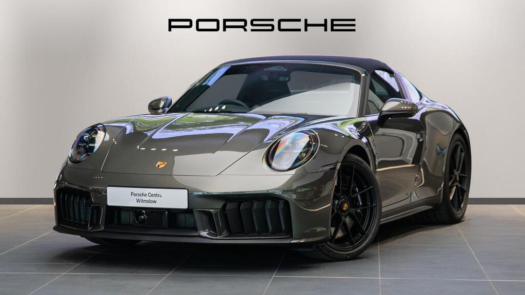 Porsche 911 992 4 GTS, photograph 23 of 30