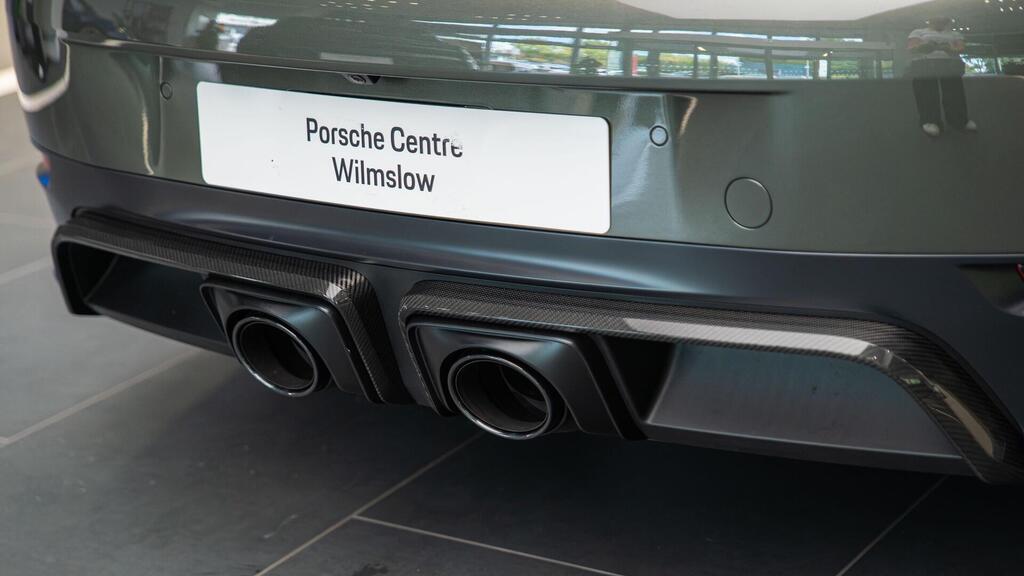 Porsche 911 992 4 GTS, photograph 25 of 30
