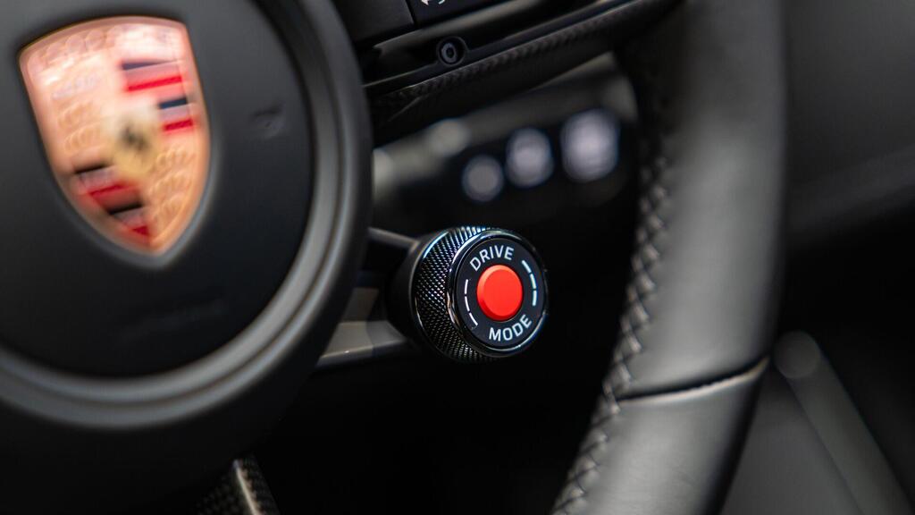 Porsche 911 992 4 GTS, photograph 5 of 30