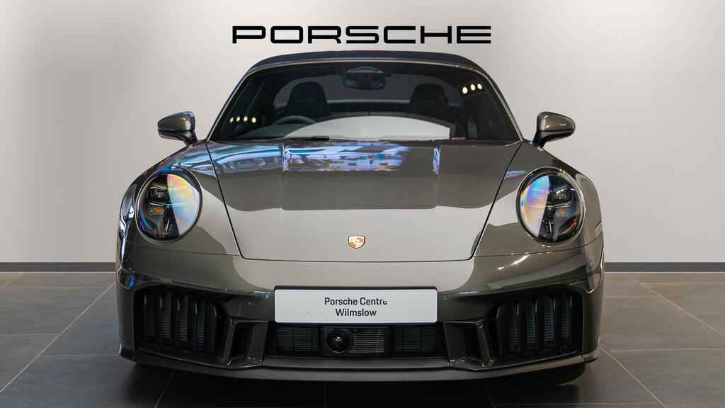 Porsche 911 992 4 GTS, photograph 24 of 30