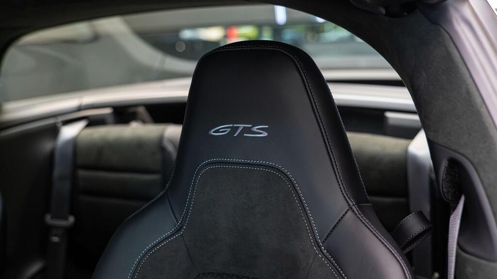 Porsche 911 992 4 GTS, photograph 26 of 30