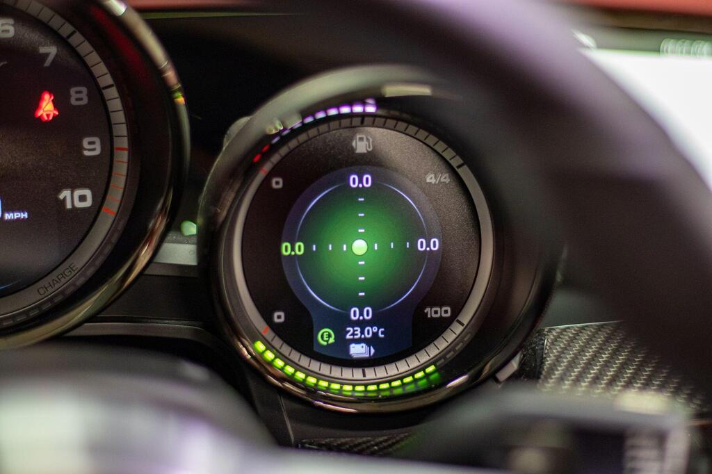 Porsche 918, photograph 25 of 29