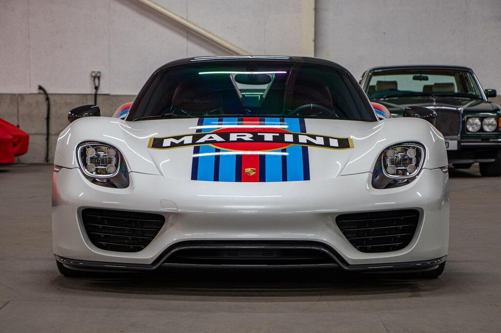 Porsche 918, photograph 8 of 29