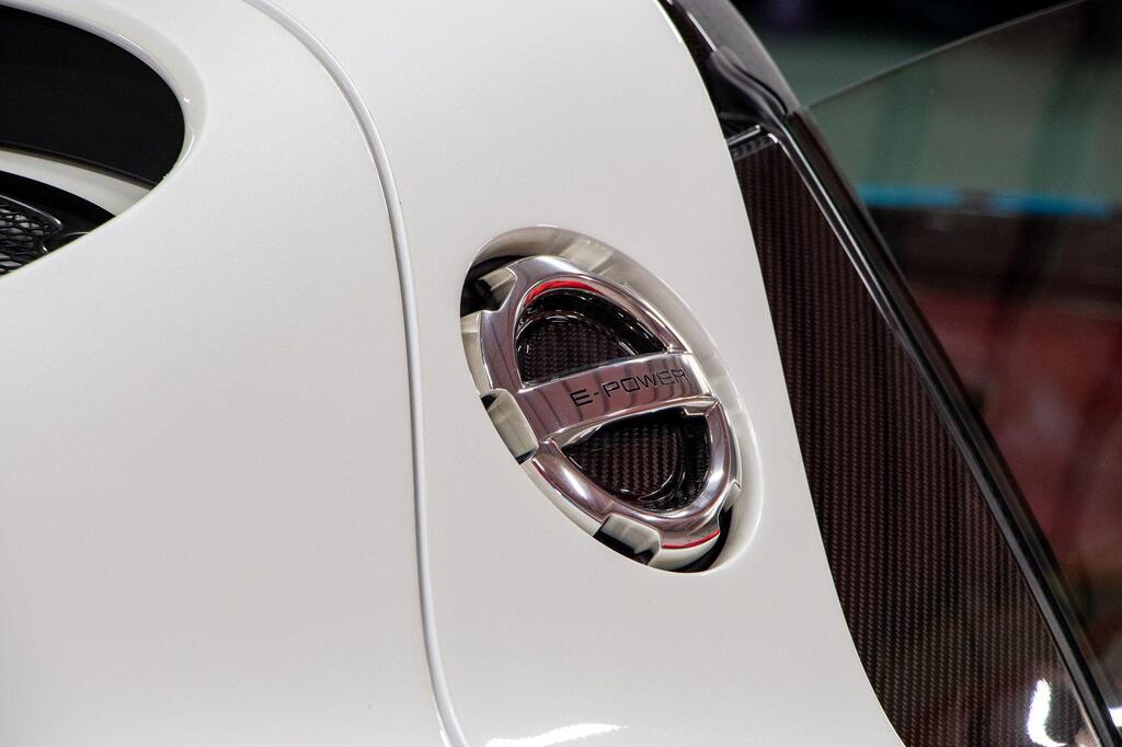 Porsche 918, photograph 11 of 29