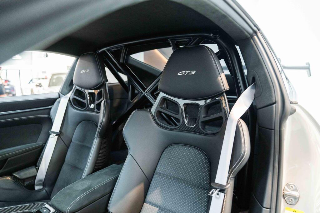 Porsche 911 992 GT3, photograph 12 of 26