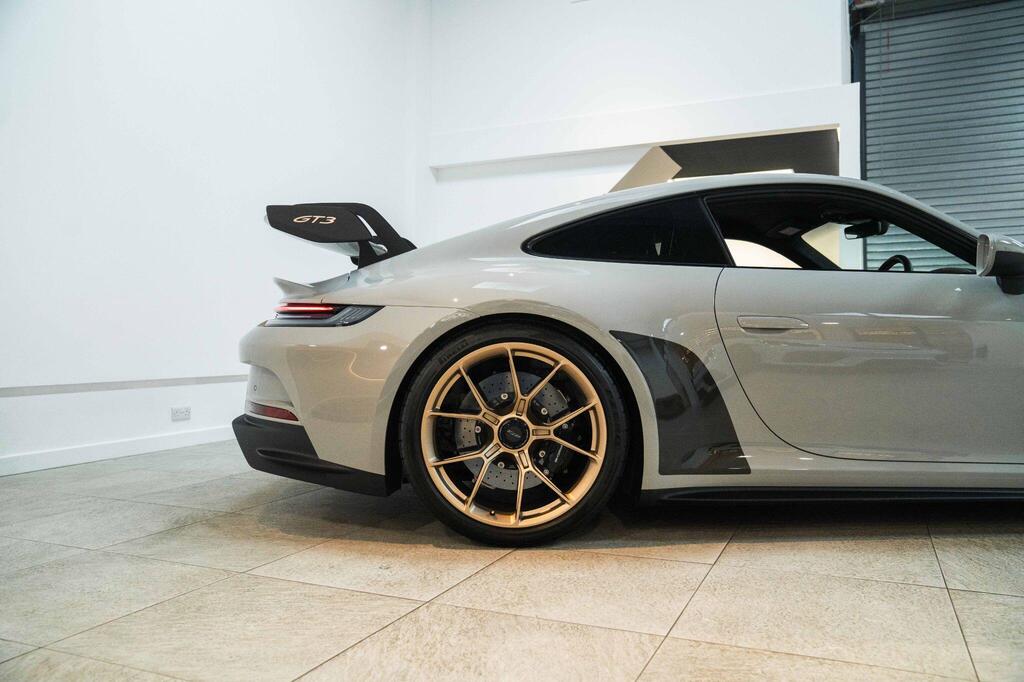 Porsche 911 992 GT3, photograph 20 of 26