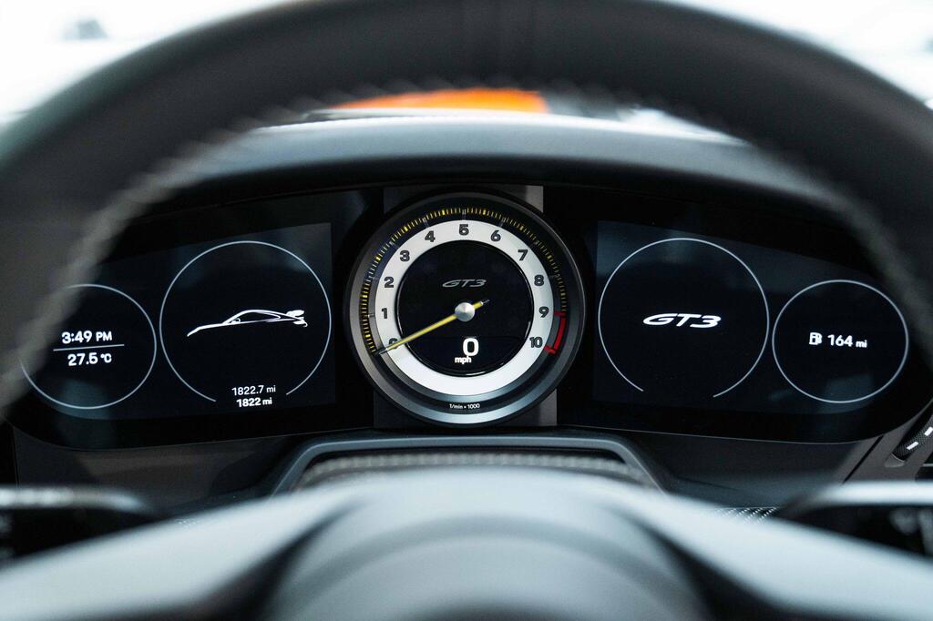 Porsche 911 992 GT3, photograph 3 of 26